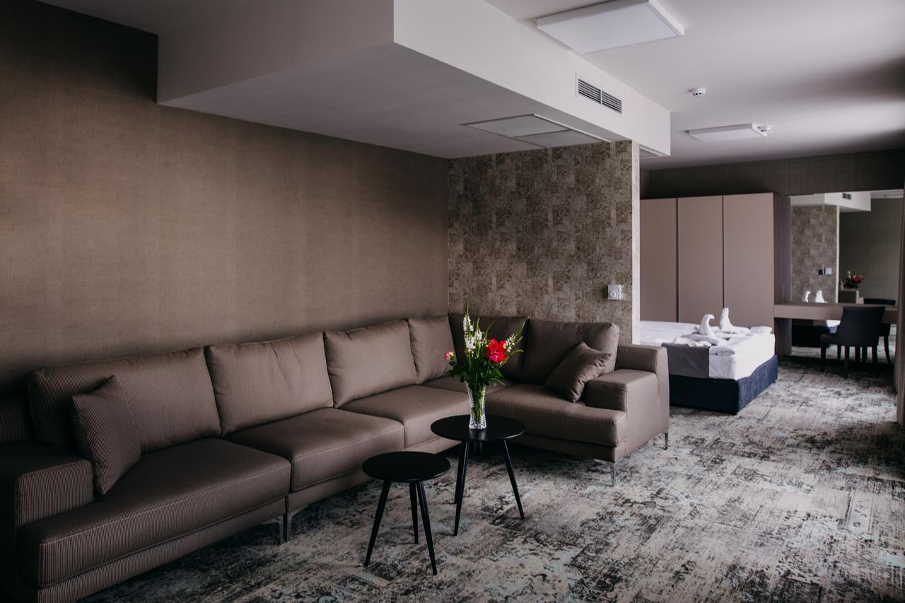 Hotel Leva - Vratsa ภายนอก รูปภาพ