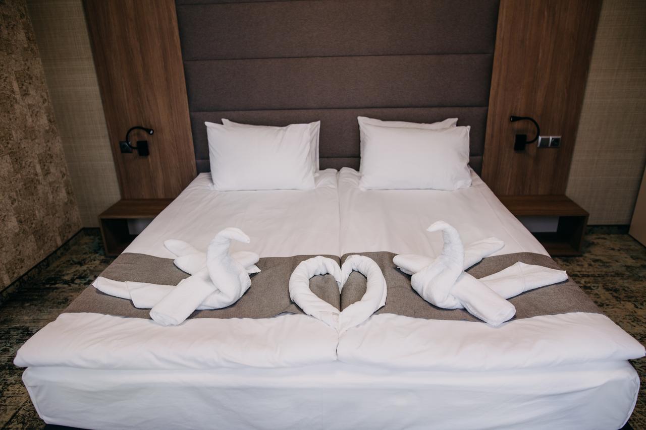 Hotel Leva - Vratsa ภายนอก รูปภาพ
