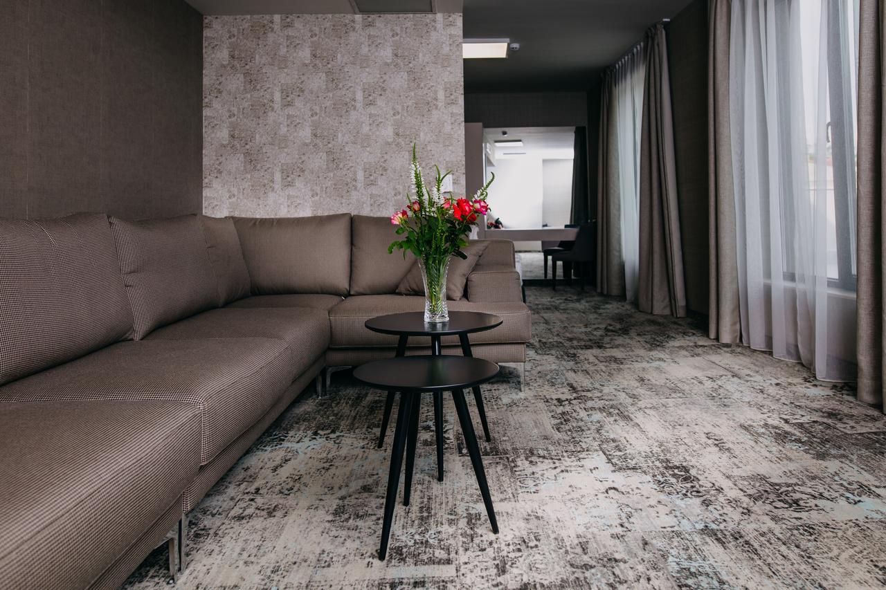 Hotel Leva - Vratsa ภายนอก รูปภาพ